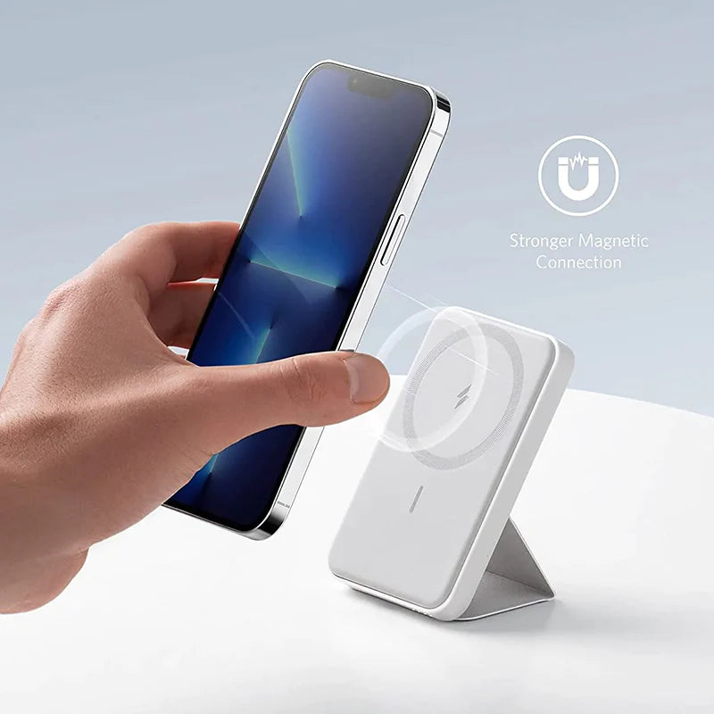 Anker 622 Magnetic Wireless Portable Charger (MagGo) 